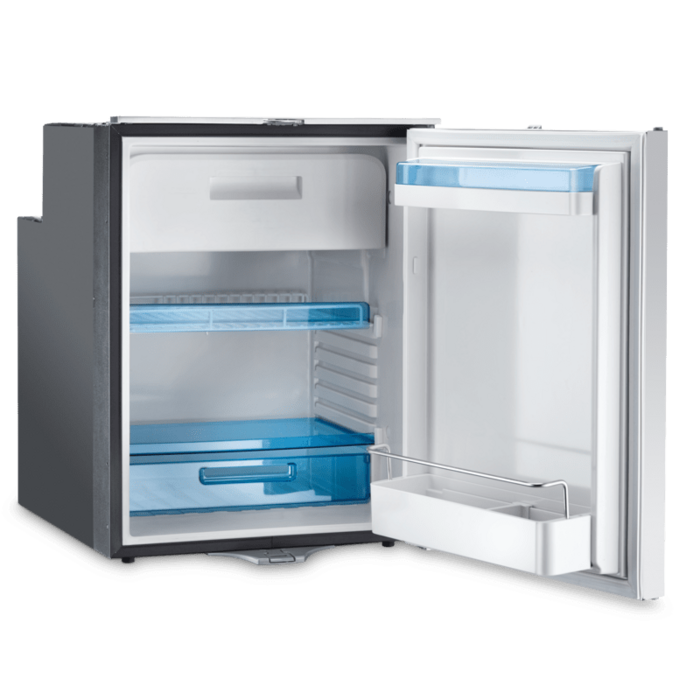 VELIT 2000R + Gas/Diesel Heater + Dometic 80L Fridge/Freezer + MaxxFan Deluxe